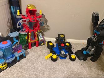 Super hero toy sets