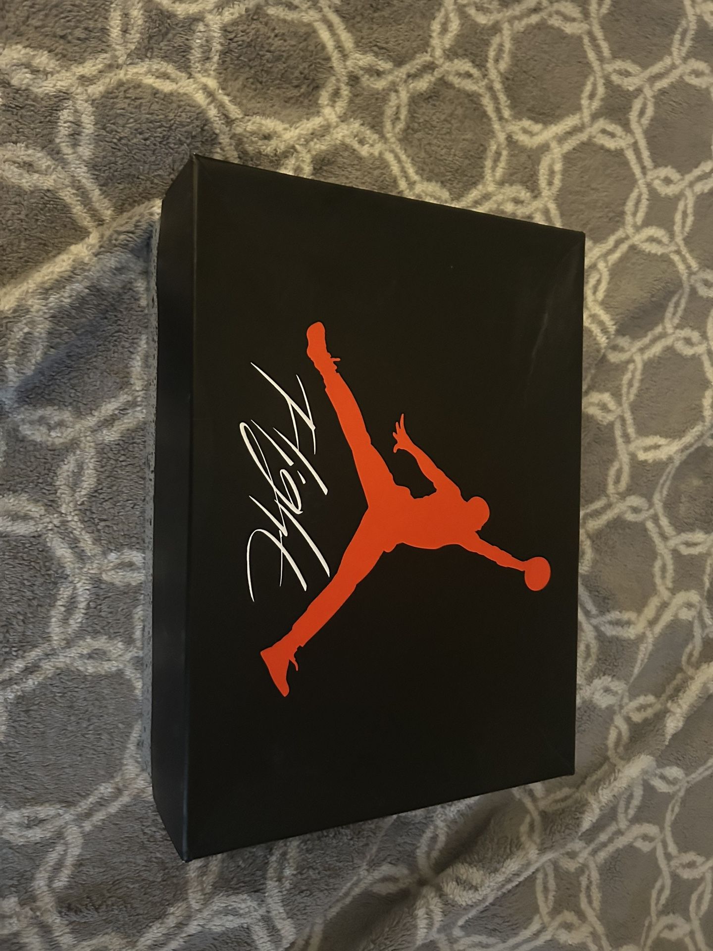 Air Jordan 4 Retro Red Thunder
