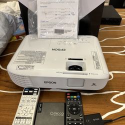 Epson VS350 Projector