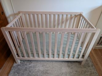 Carter's by DaVinci Convertible Crib