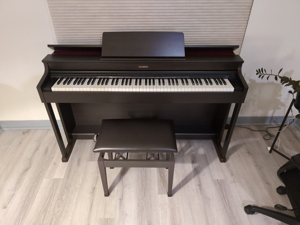 Casio Cleviano AP470 Digital Piano for Sale in Lynnwood, WA - OfferUp