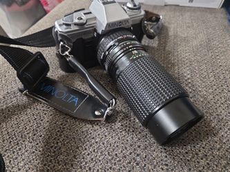 Minolta X-370 35mm SLR Film Camera - Black