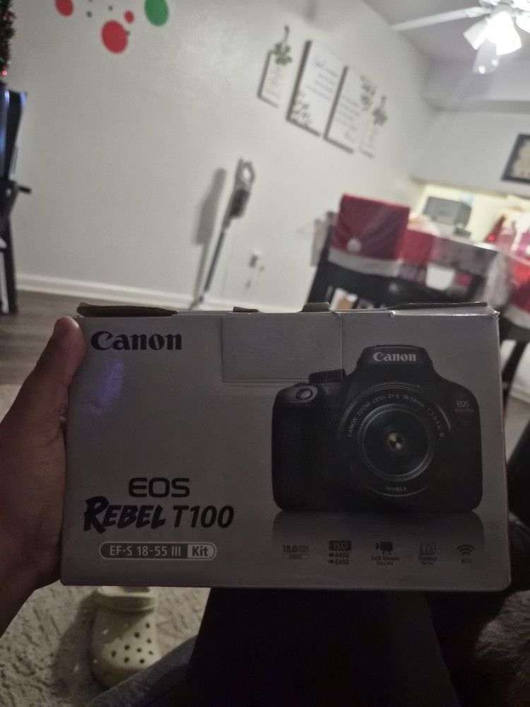 Canon camera EOS Rebel T 100