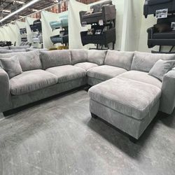 Sectional Sofa 99x99x35H