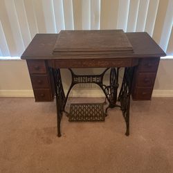 Antique Singer Sewing Machine 