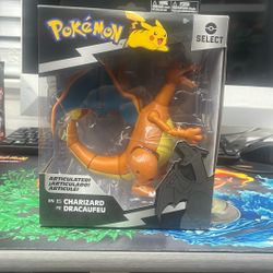 Charizard Select Figure