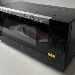 GE Profile  PEM31DF2BB 1.1 Cu. Ft Countertop Microwave Oven 