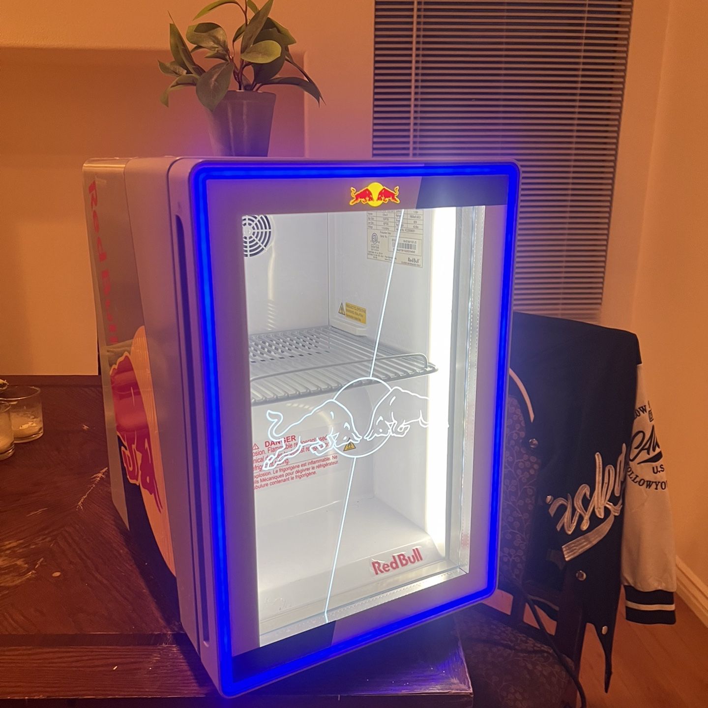 Red Bull Mini Fridge GDC ECO Medium Drink Refrigerator Cooler Logo 