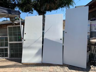 Puertas de madera huecas $50 each