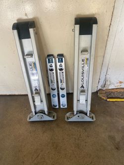 Ladder levelers