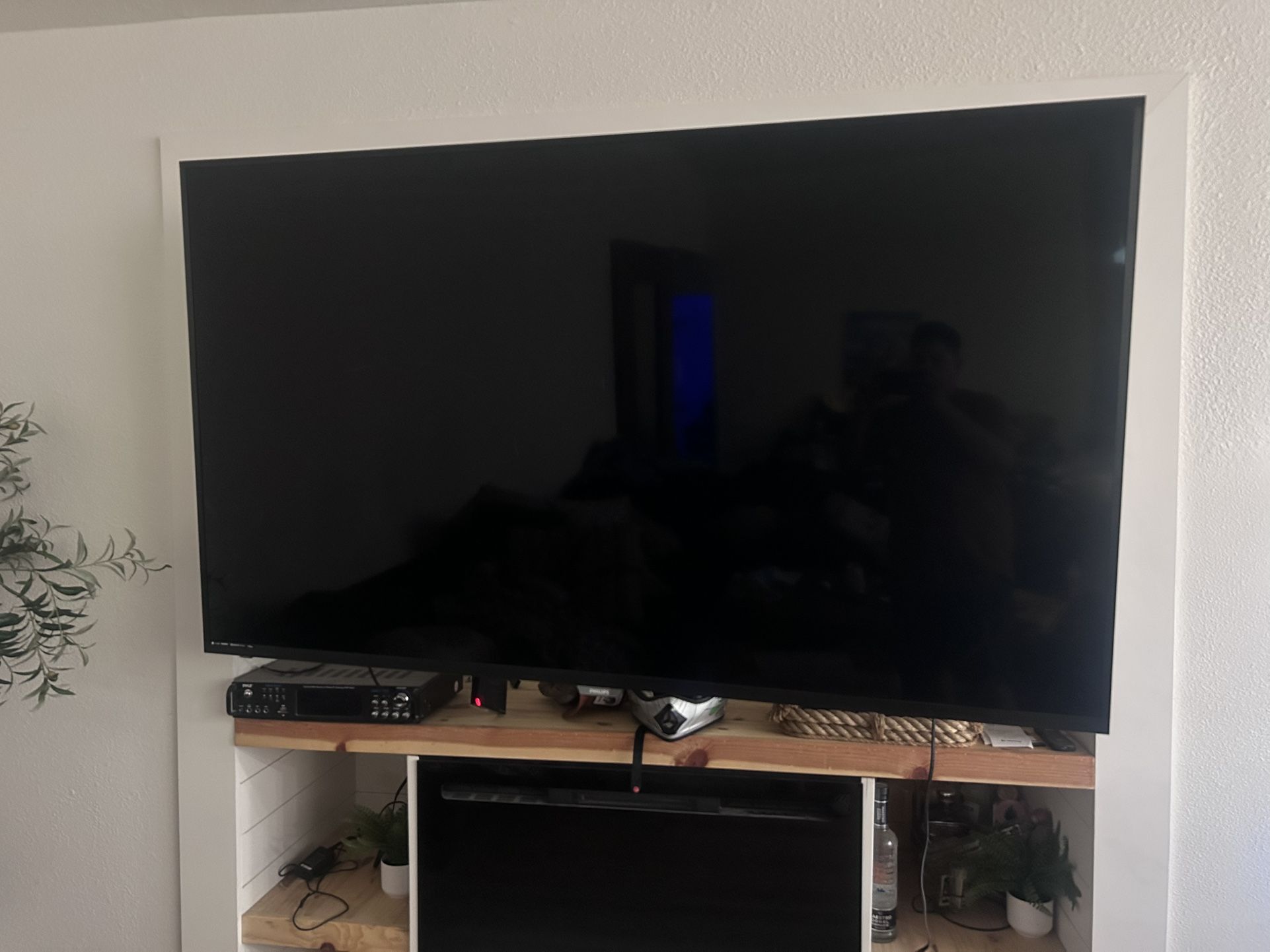 Philips TV 75” Not Working Black Screen