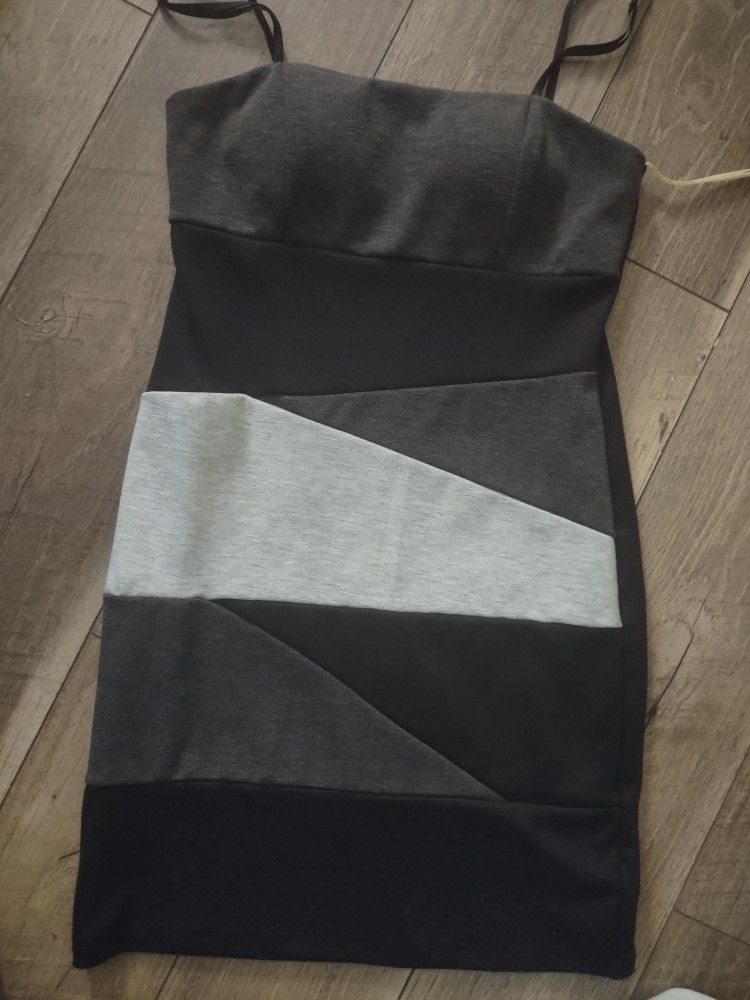 Gray Black And White Juniors/ Woman's Dress