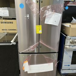 Ge 33” Counter Depth Refrigerator 