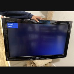 Tv 31’’ Panasonic With Holder Wall 
