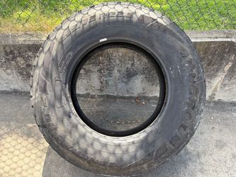 Semi truck tire