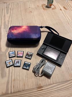 Nintendo DS lite with games
