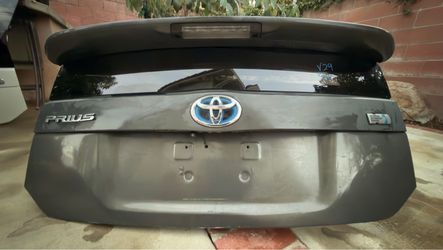 2010-2015 Toyota Prius Rear Hatch Tailgate Liftgate with Backup Camera - US Auto