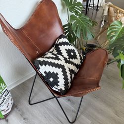 Brown Saddle Chair + Optional Pillow
