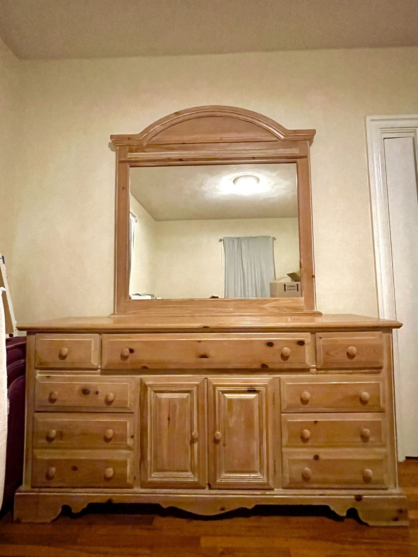 Drawer dreesser with mirror - Wood