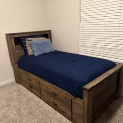 Twin Bed w/Mattress
