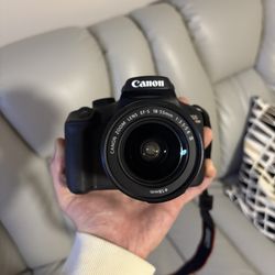 Canon EOS Rebel T100 (EOS 4000D)