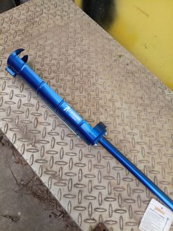 Subfloor caulking gun