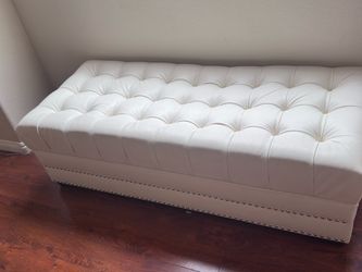 $200 White Tufted  Bench / Ottoman