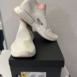 Adidas Women Size 8.5