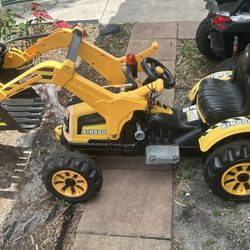 Kids Battery Powered Tractor