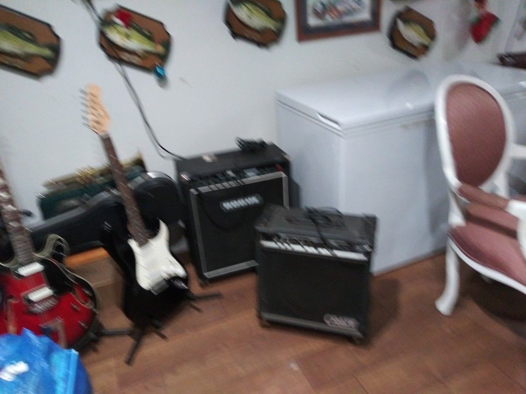 Electric Guitar And. Big. Anflyfier. Good. Condition