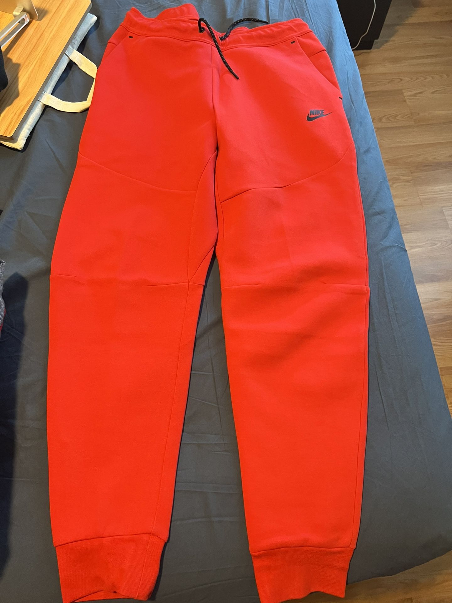 Sweatpants Nike Tech Fleece,,,red