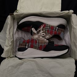 Men’s Burberry Shoes Authentic SZ10.5 