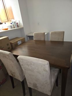 5 piece Dinning Room table