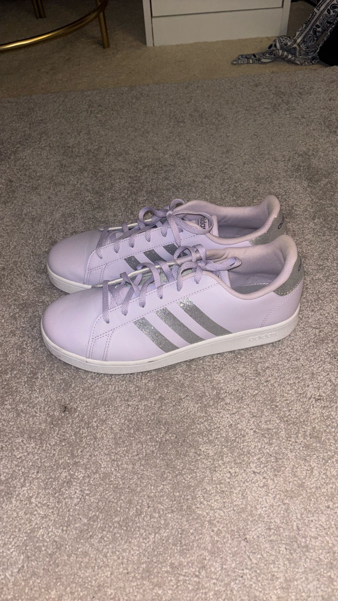 Youth Size 7 Adidas Grand Court Shoes