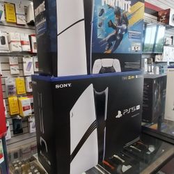 PS5 Digital estándar y PRO de 2 TB. Disponible con opción de financiación con un pago inicial de $49