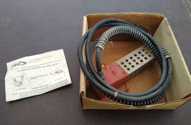 De-icer, pet water or birdbath