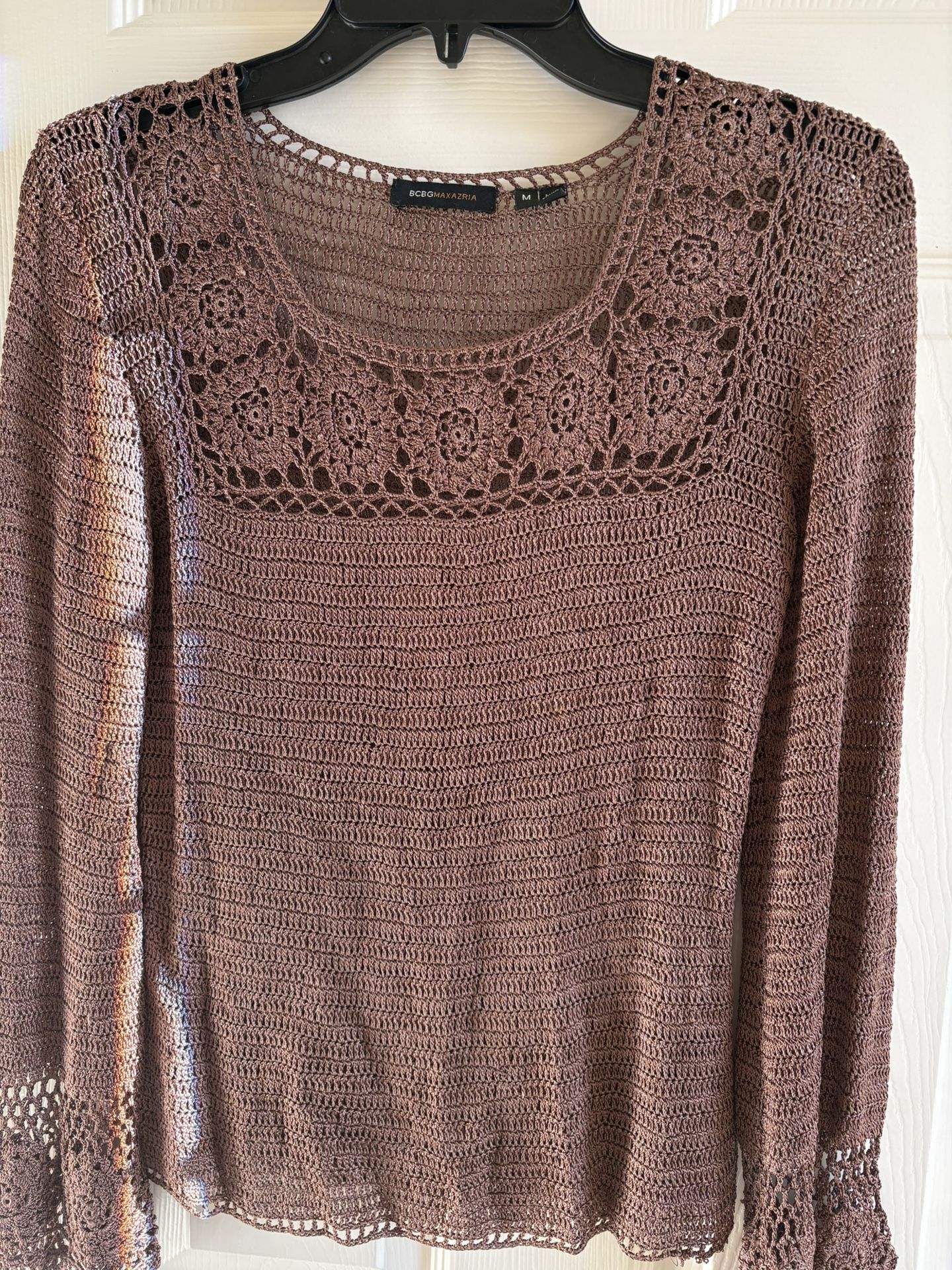 Women’s Top . Size M