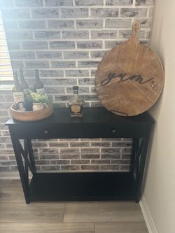 Entrance Table