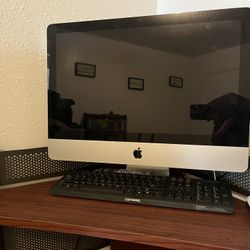 Apple Compuer For  And Computer Stand 