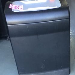 Staples Blade Guard Paper Shredder