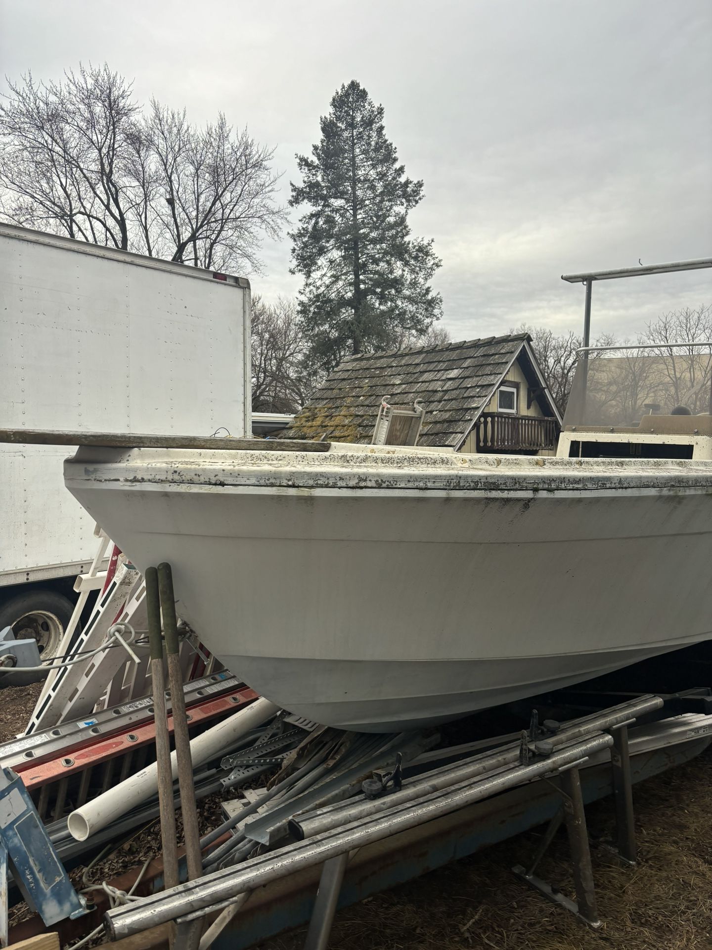 Nice Project Boat 26’ with trailer