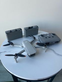 DJI Mini 2 Fly more combo with 6 batteries