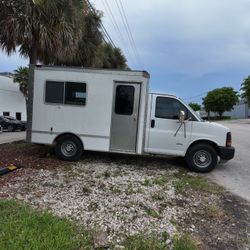 2006 Chevrolet Express Utility Van 94K Miles