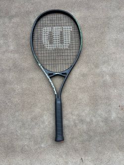 Tennis Racket - Wilson Aggressor