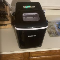 Icemaker Machine