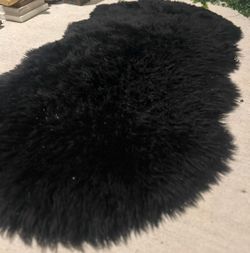 Black Faux Fur Sheepskin Area Rug
