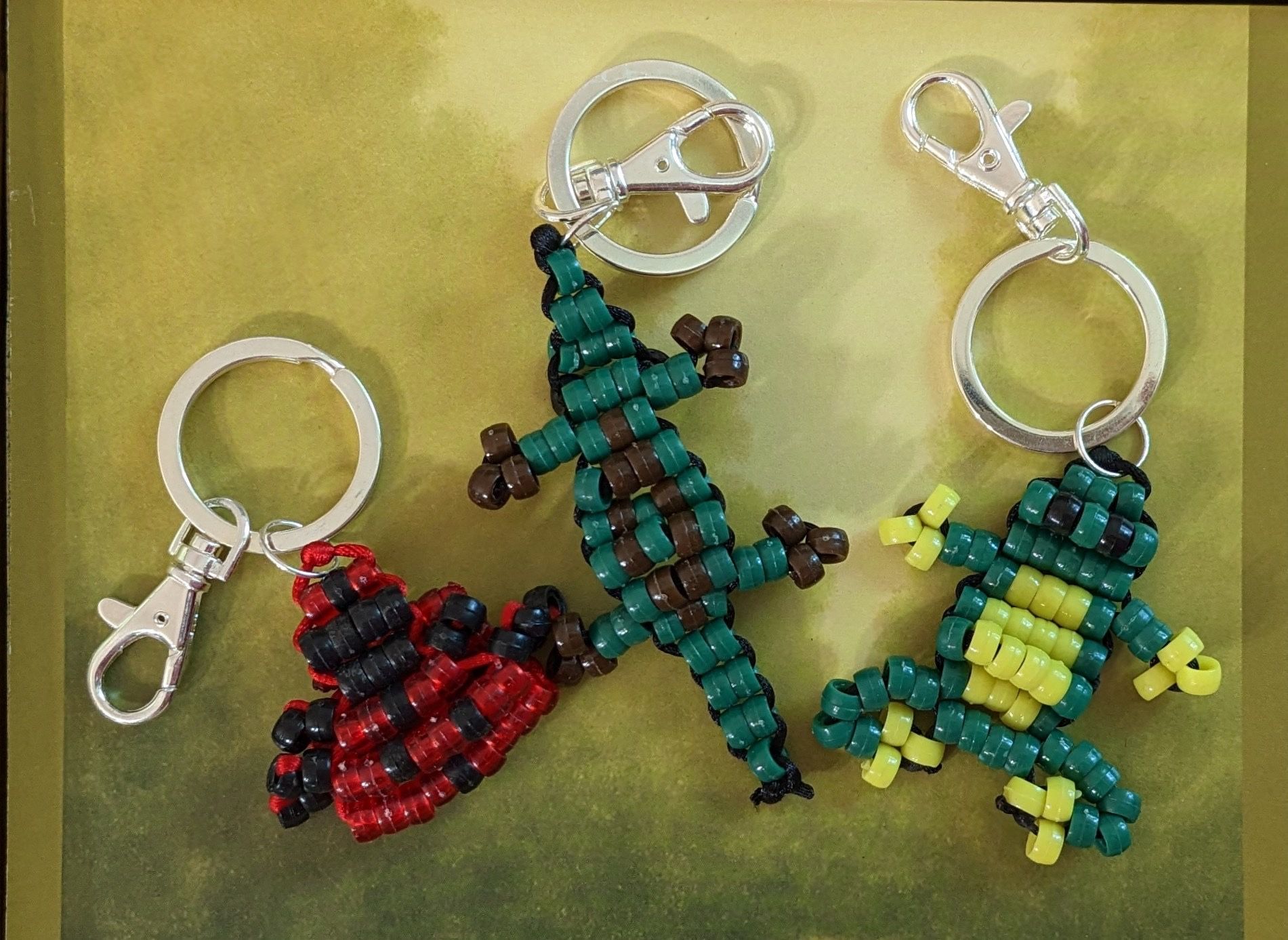 Pony Beads Keychain, Ladybug Frog Alligator Beaded Lanyard Ornaments, Backpack Purse Accessories, Pack Of 20 Pc