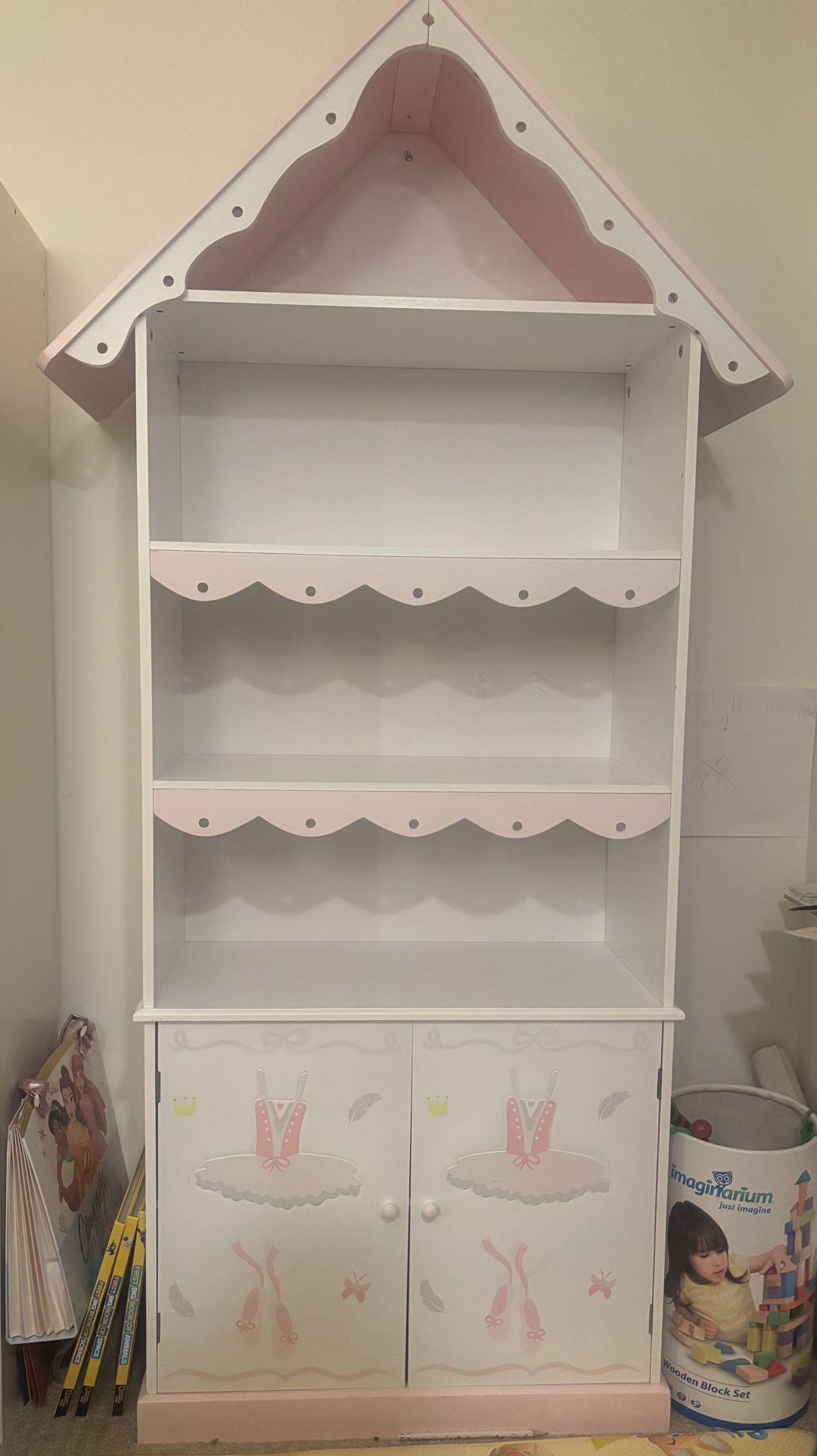 Kids Bookshelf