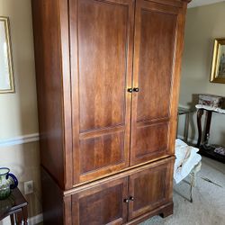 For sale ARMOIR/TV STAND