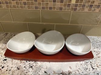 3-Piece Ceramic Condiment Bowl Set with Wooden Tray
